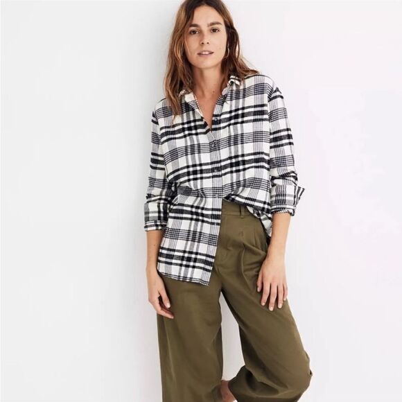 EXCELLENT CONDITION WOMEN’S SMALL MADEWELL OVERSIZED FLANNEL BUTTON DOWN SHIRT - Picture 1 of 8